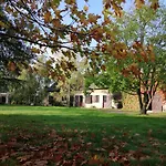 La Petite Charnasserie Bed & Breakfast