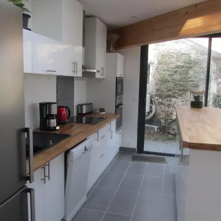 ベッド・アンド・ブレックファスト La Petite Charnasserie 3*