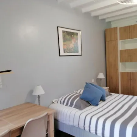 La Petite Charnasserie 3*