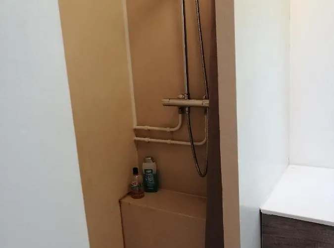 Panzió La Petite Charnasserie Angers