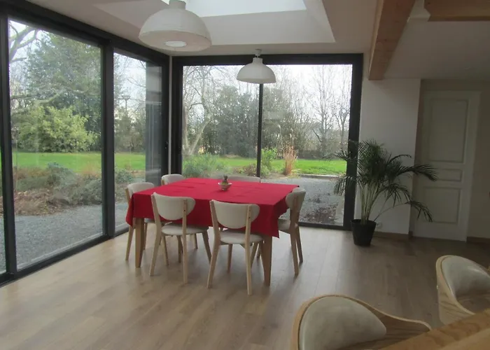 La Petite Charnasserie Bed & Breakfast Angers