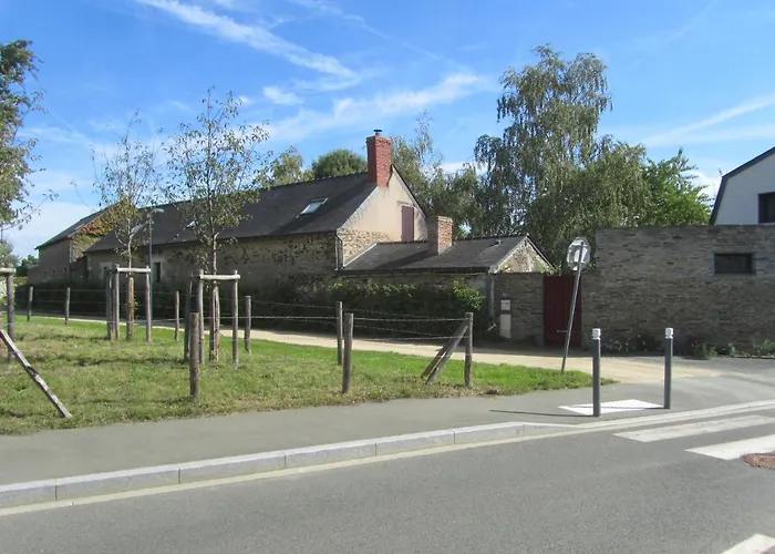Panzió La Petite Charnasserie Angers