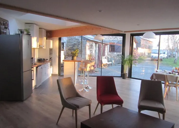 La Petite Charnasserie 3*