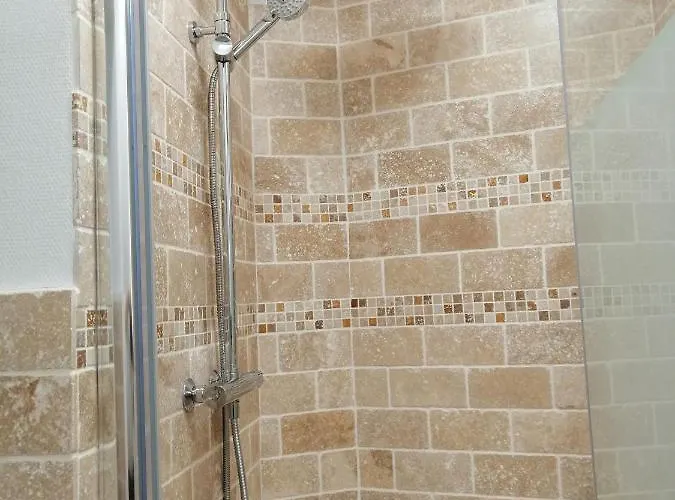 La Petite Charnasserie Bed & Breakfast 3*