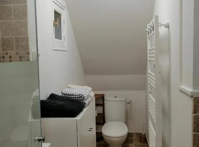 Panzió La Petite Charnasserie Angers